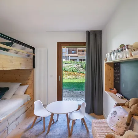Confortable Avec 2 Chambres, Terrasse Et Parking A - Fr-1-569-123